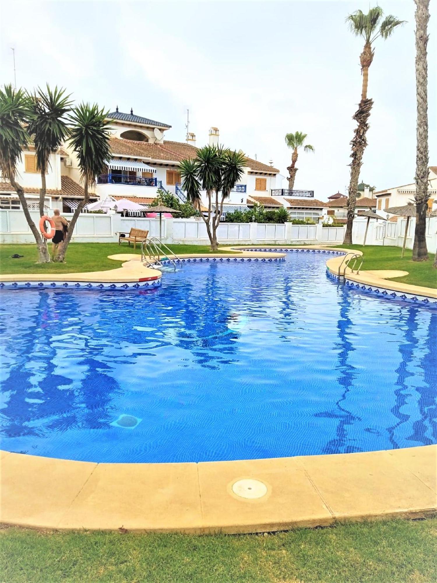 Chalet Adosado En Riomar-3, Urbanizacion Residencial Privada Torre de la Horadada Экстерьер фото
